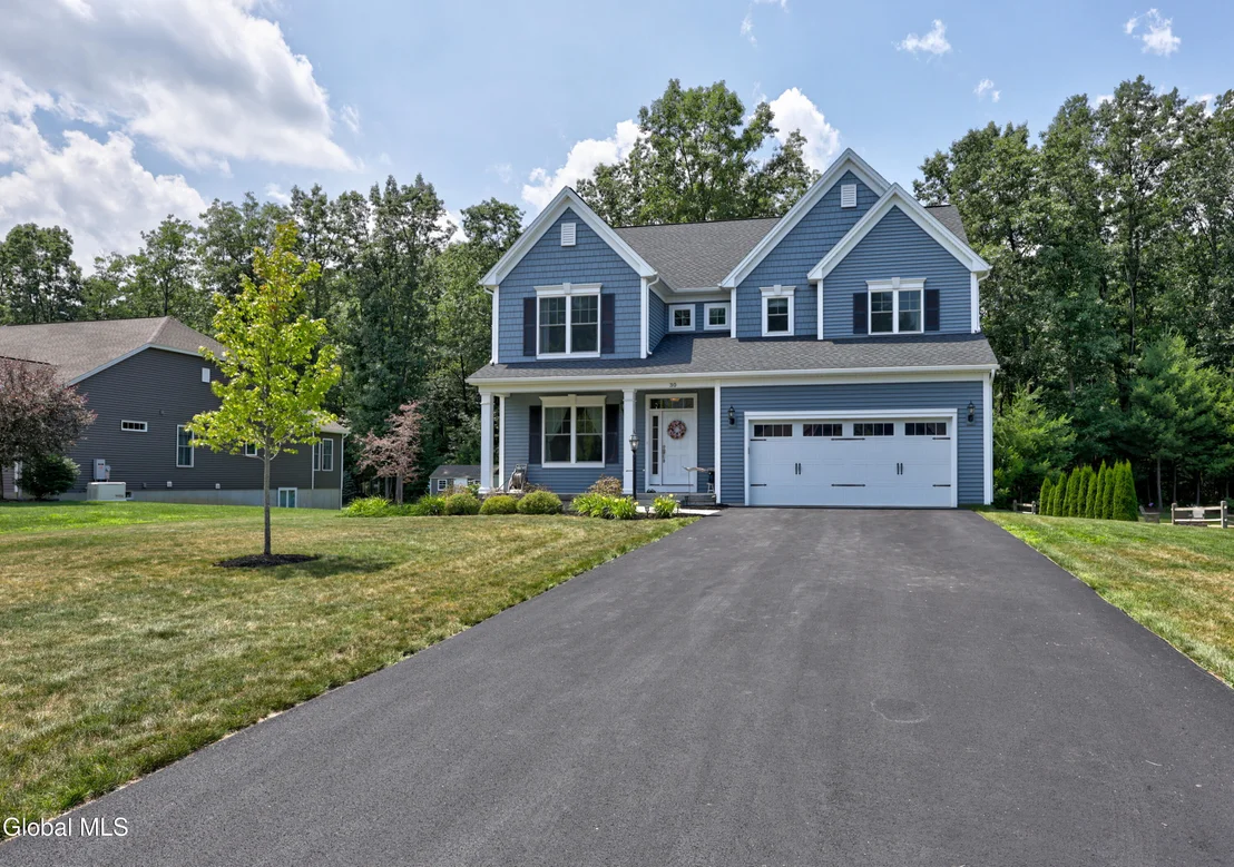 Photo of 30 Greenbrier Way