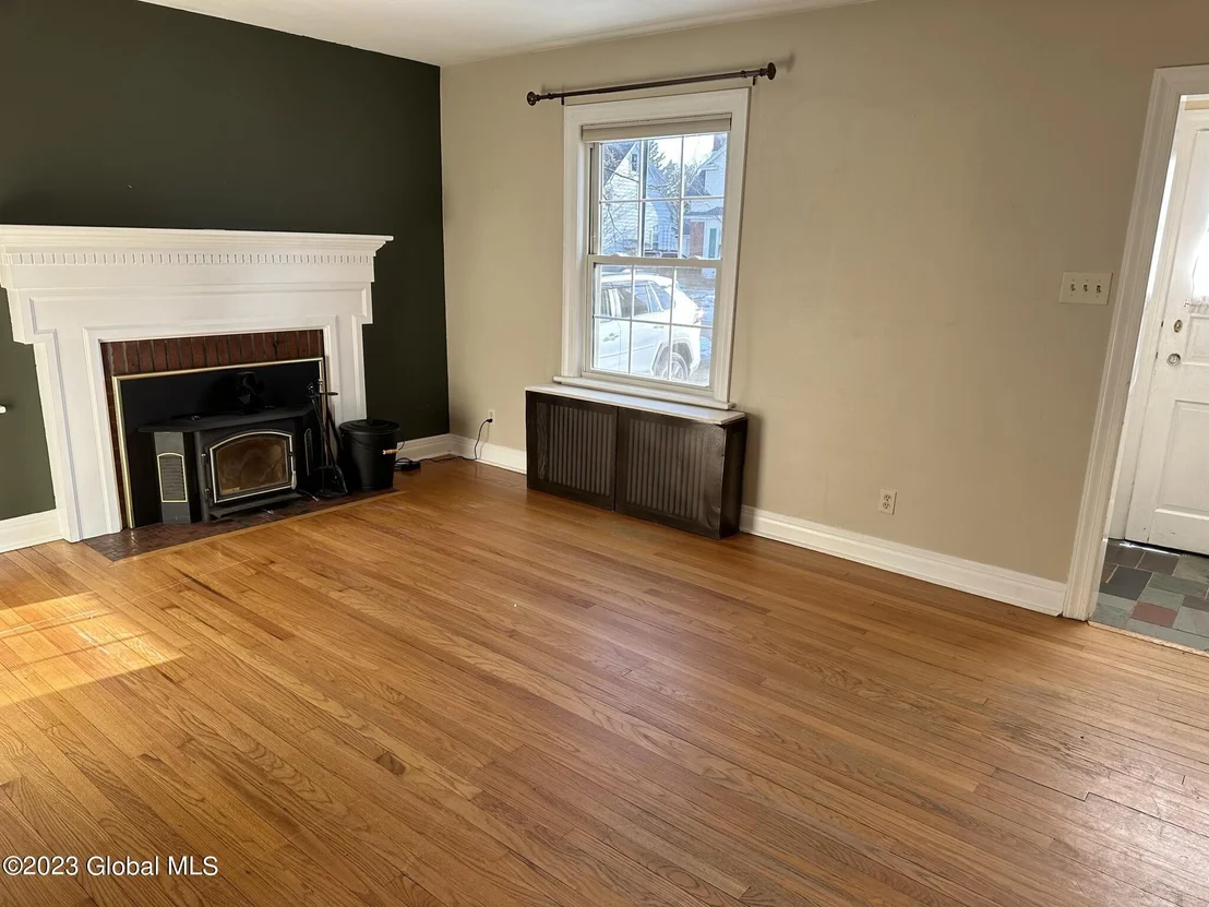 Photo of 14 Berncliff Avenue