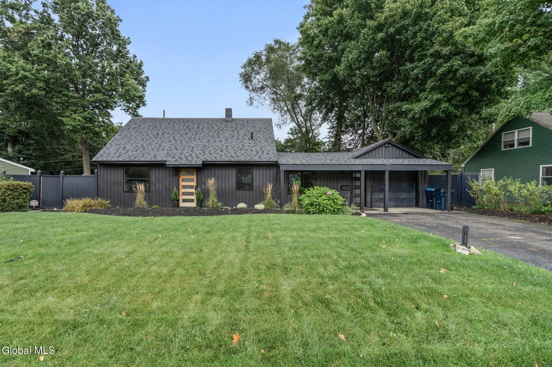 Photo of 1048 Spry Lane