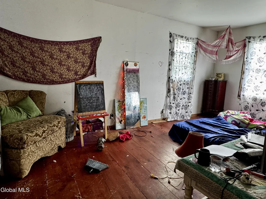 Photo of 21 River Road