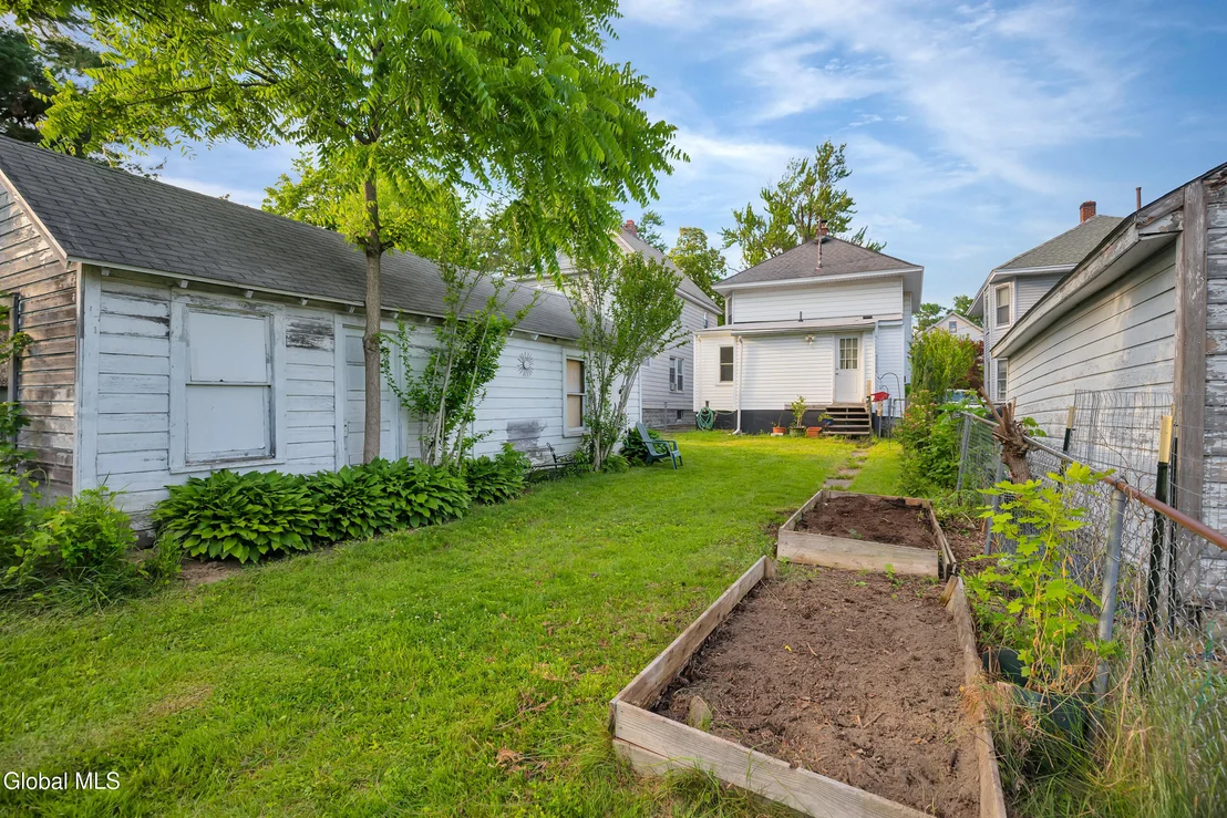 Photo of 1322 Alden Place
