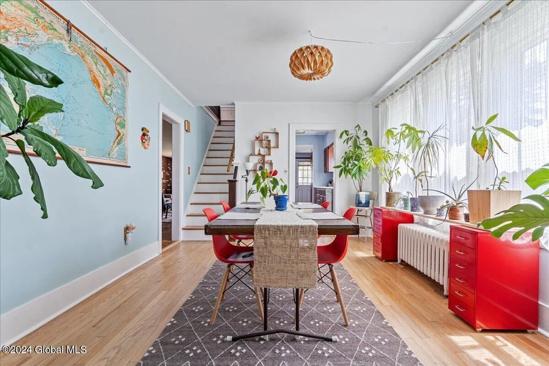 Photo of 1102 Baker Avenue