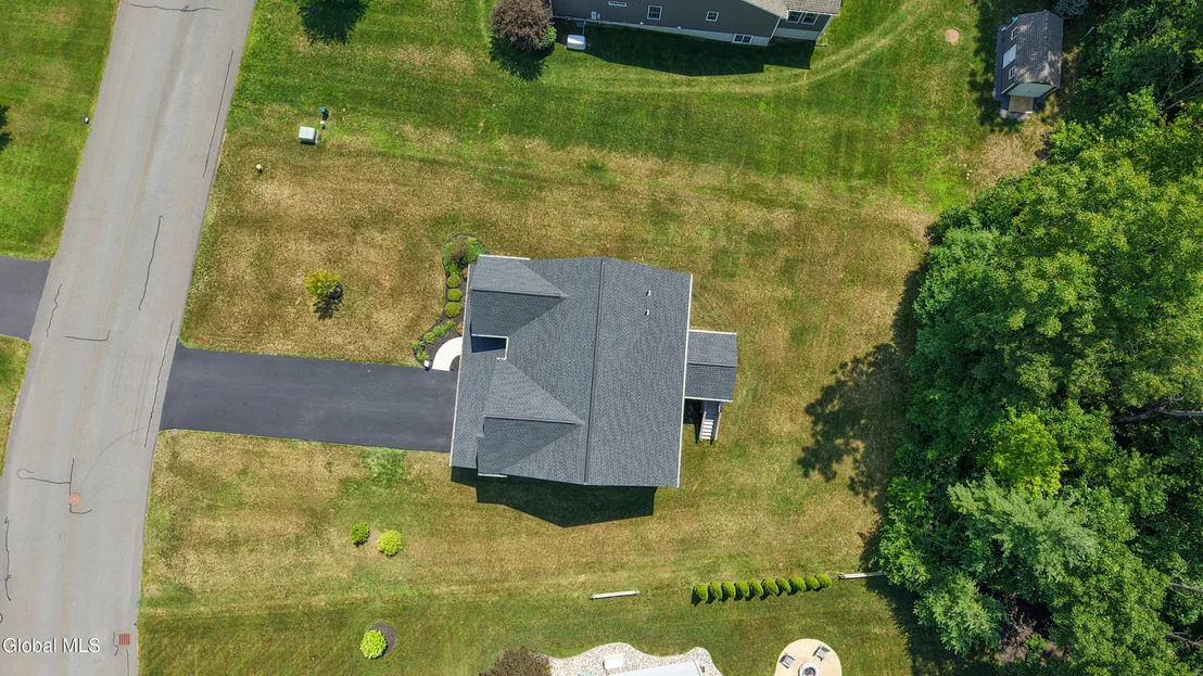 Photo of 30 Greenbrier Way