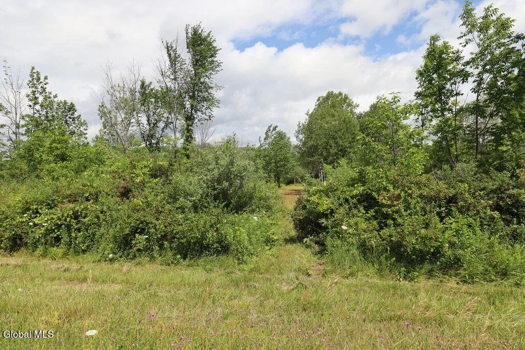 Photo of 468 Middle Road
