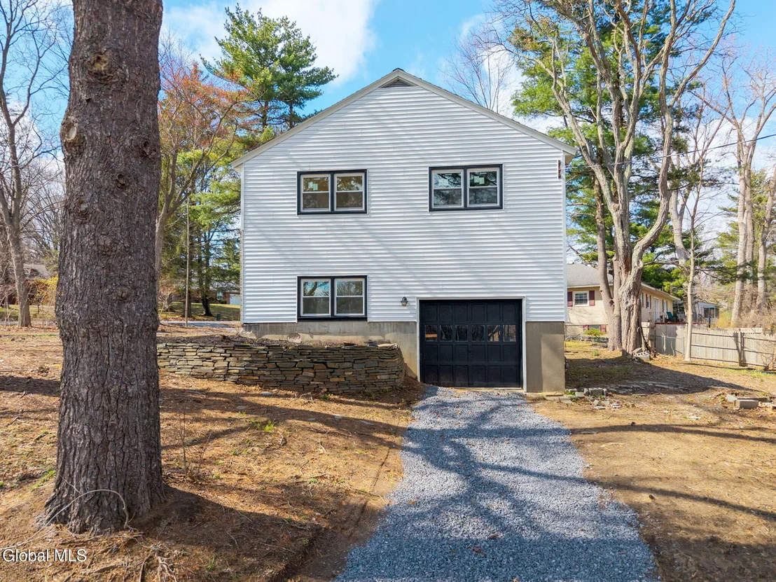 Photo of 1030 Atateka Road