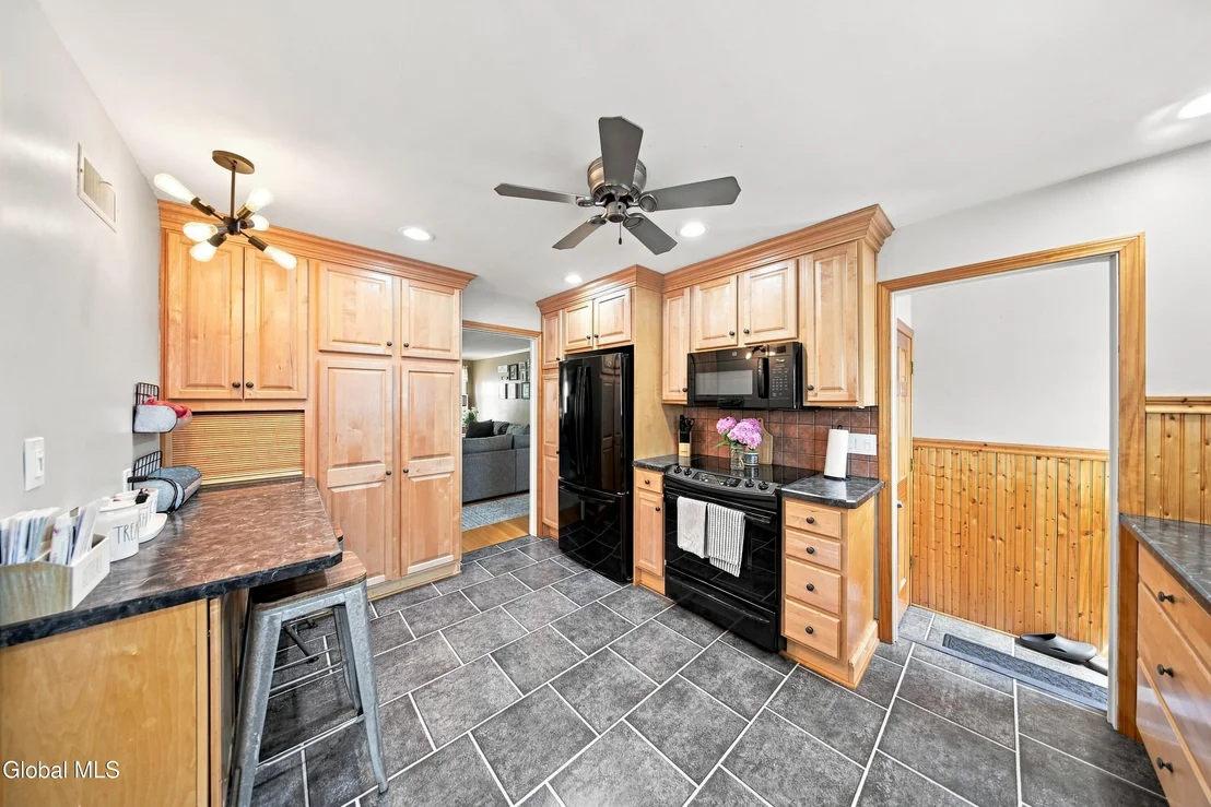 Photo of 2313 Barcelona Road