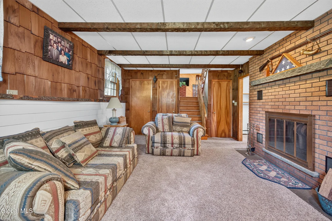 Photo of 137 Mammoth Spring Road
