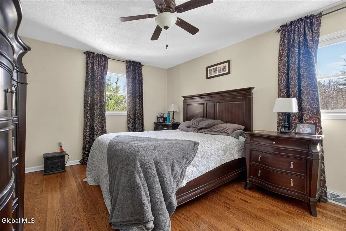 Photo of 221 Droms Road