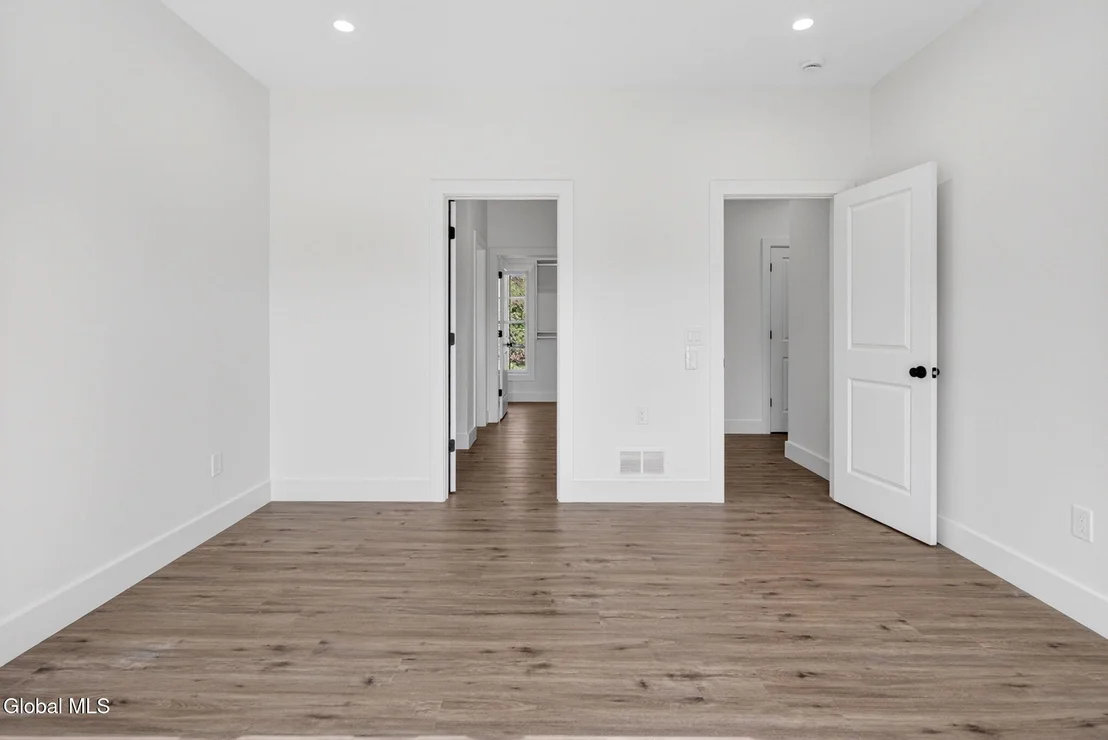 Photo of 5 1/2 Gardner Road