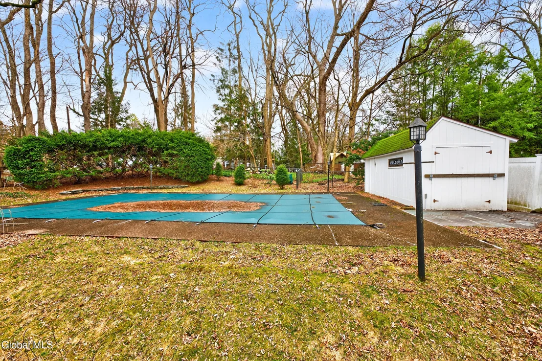 Photo of 7 N Maple Lane