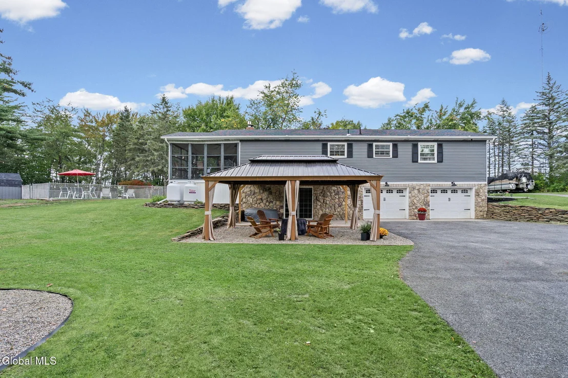 Photo of 2530 Mudge Road
