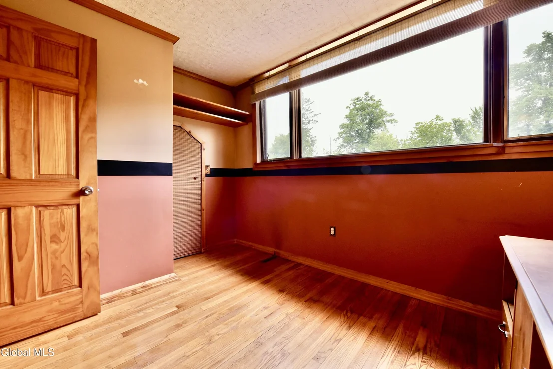 Photo of 87 Lasher Road