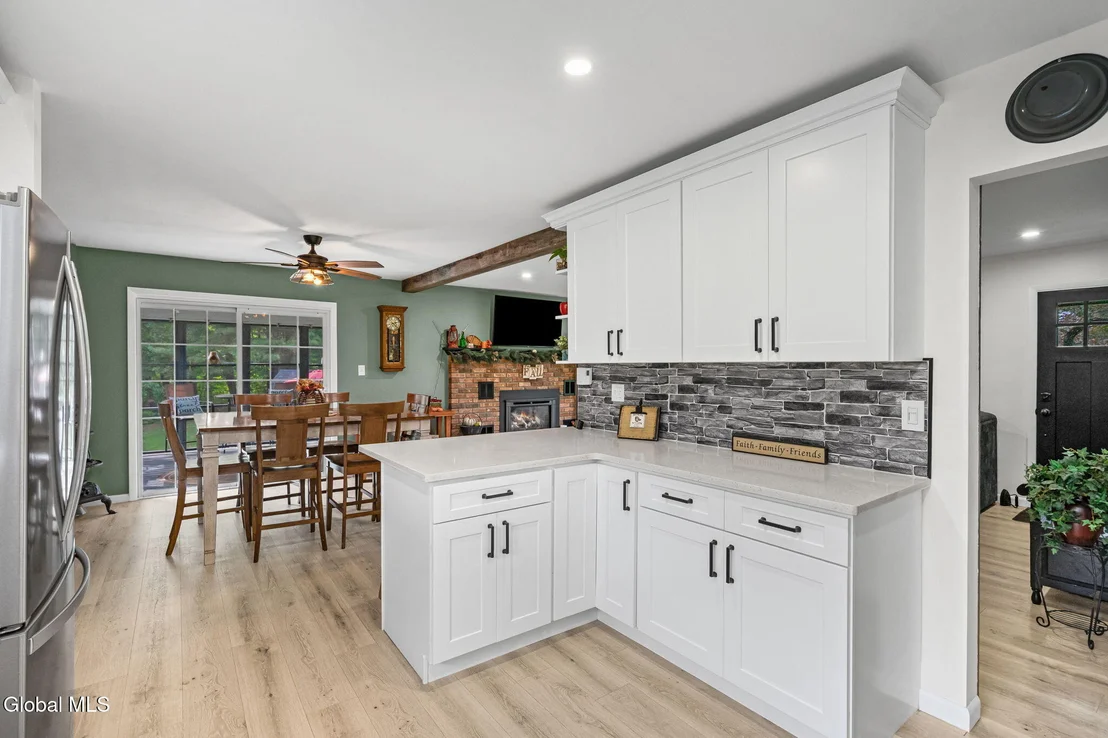 Photo of 2530 Mudge Road