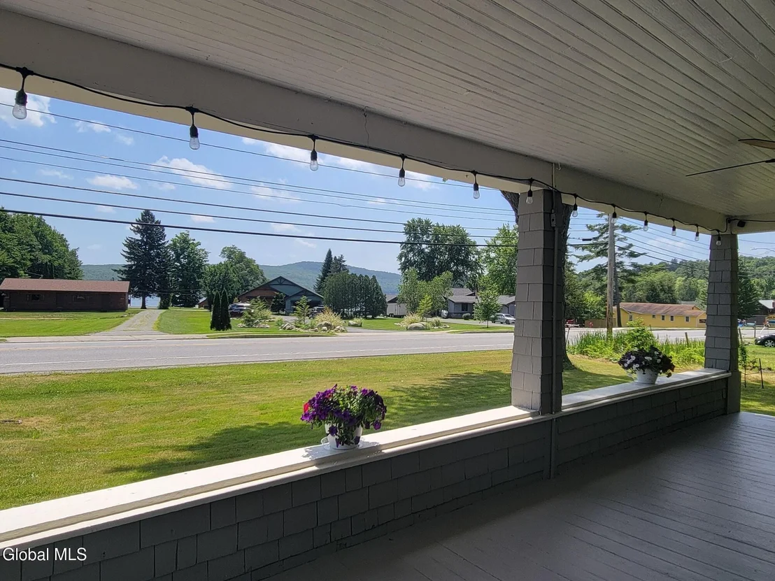 Photo of 963 U.S. Route 9