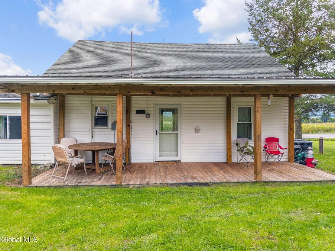 Photo of 223 Grovenors Corners Road