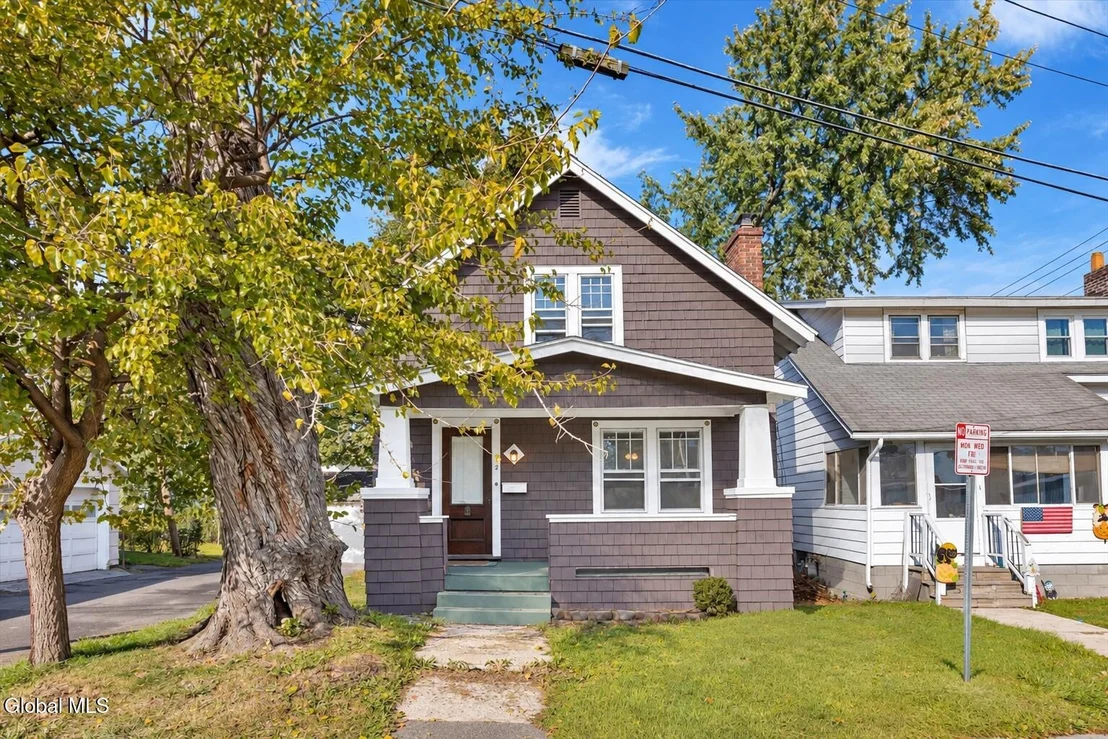 Photo of 2 Irving Place