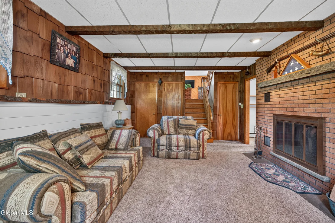 Photo of 137 Mammoth Spring Road