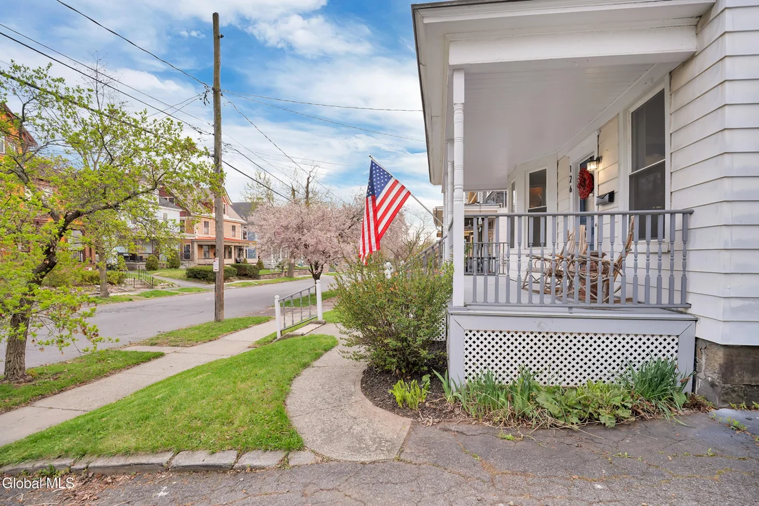 Photo of 126 Elmer Avenue