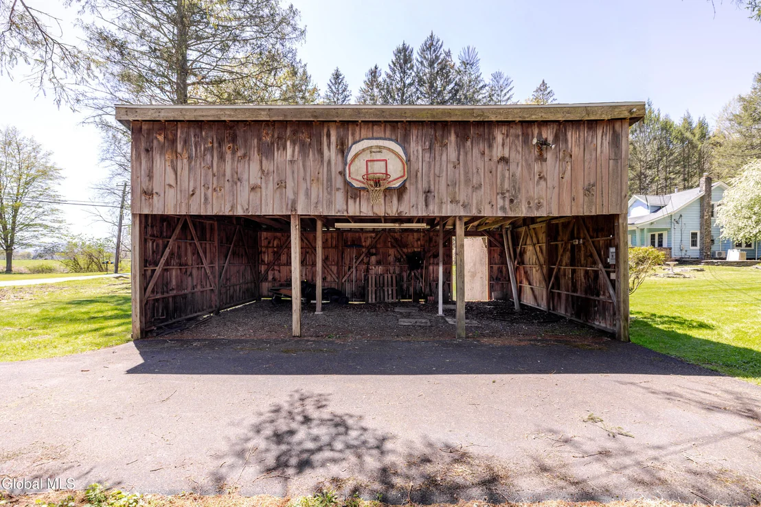 Photo of 330 Pine Bush Road