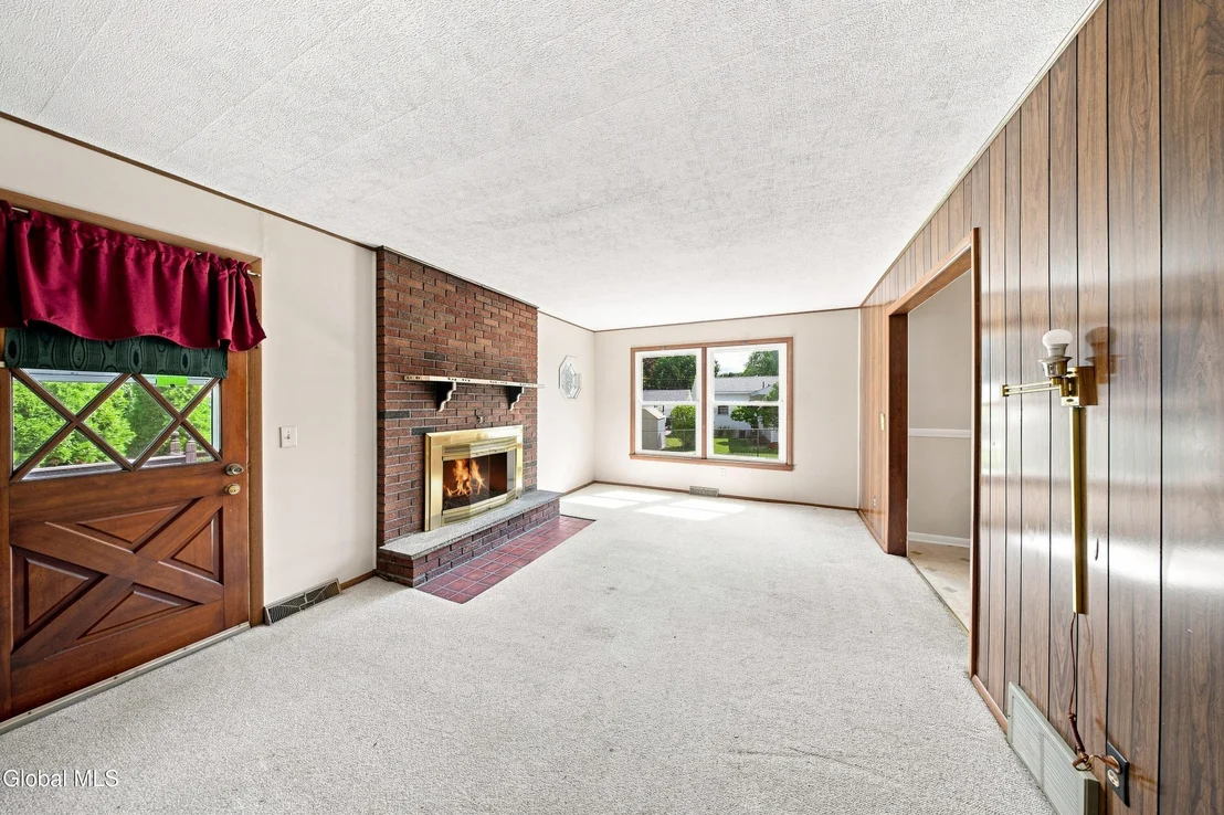 Photo of 4 Pettibone Drive