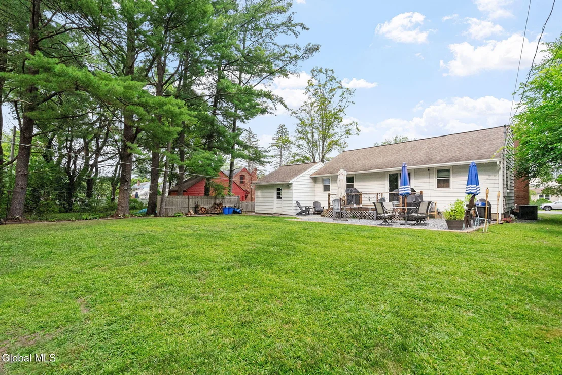 Photo of 2303 Balltown Road