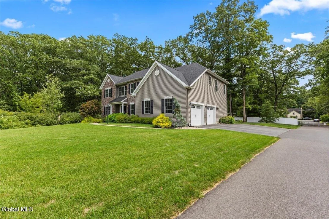 Photo of 76 Tamarack Lane