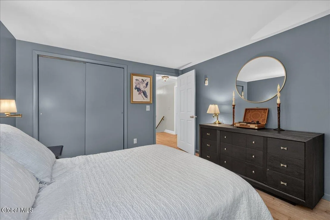 Photo of 8 Cypress Pt