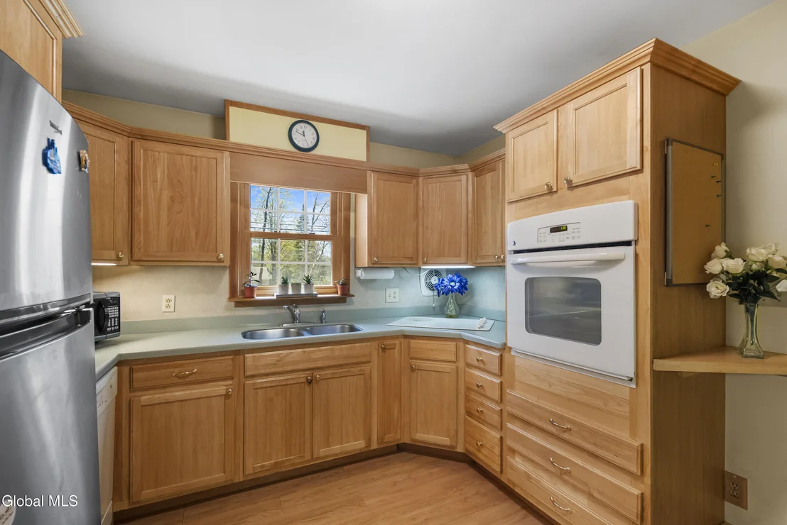 Photo of 141 Birchwood Drive