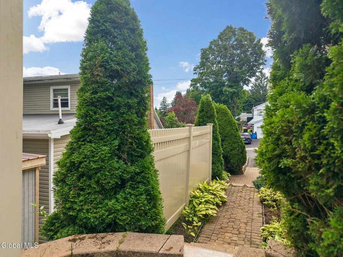 Photo of 116 Madison Terrace