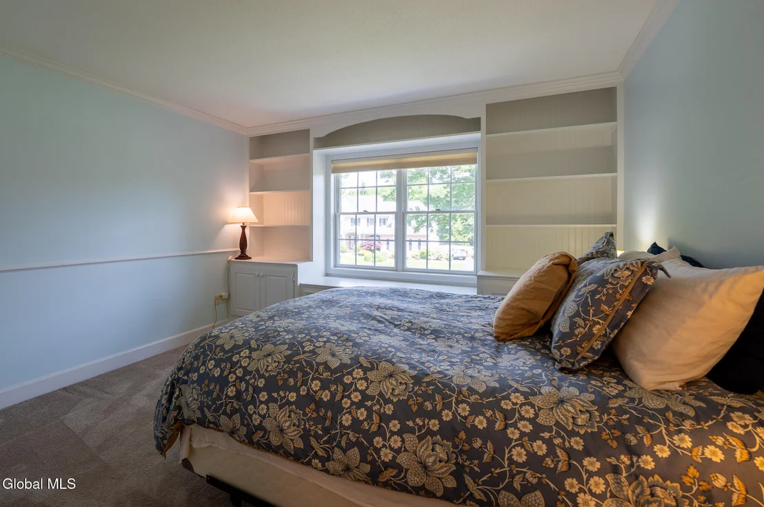 Photo of 10 Whitestone Way
