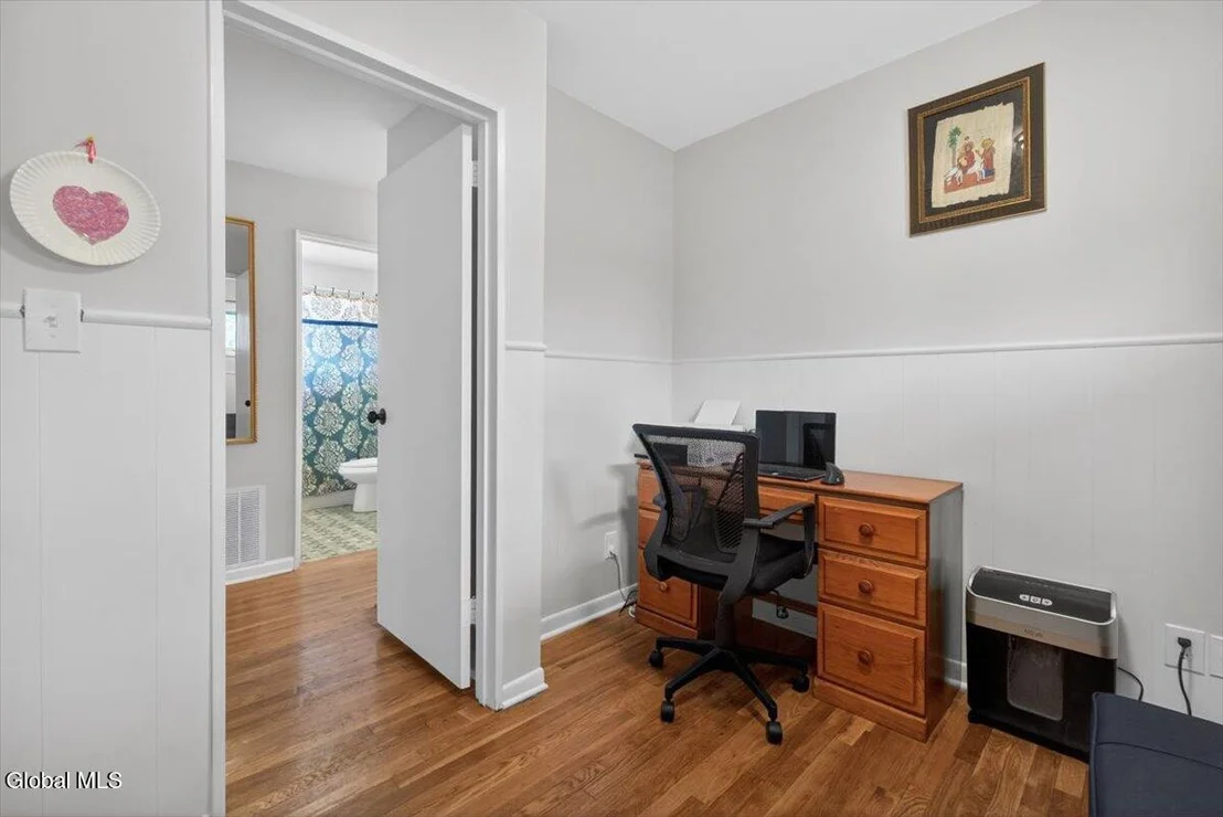 Photo of 117 Locust Park