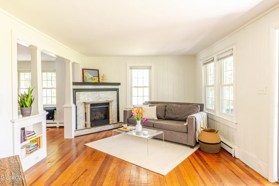 Photo of 330 Pine Bush Road