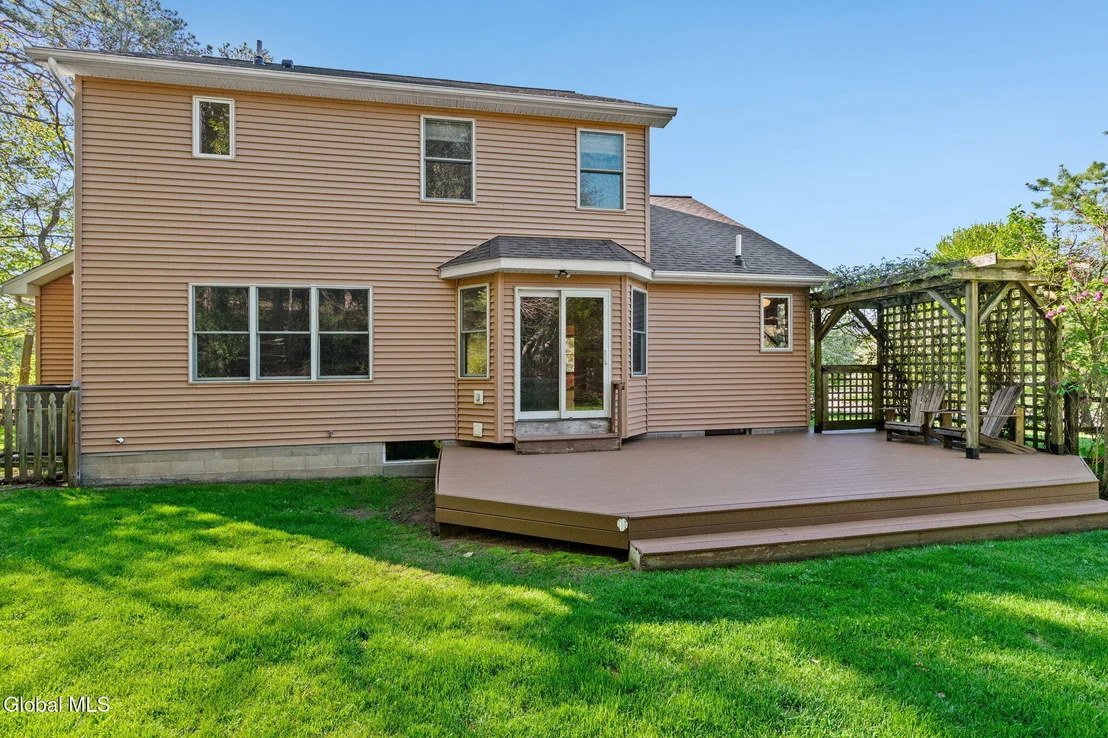 Photo of 107 Fox Run Drive