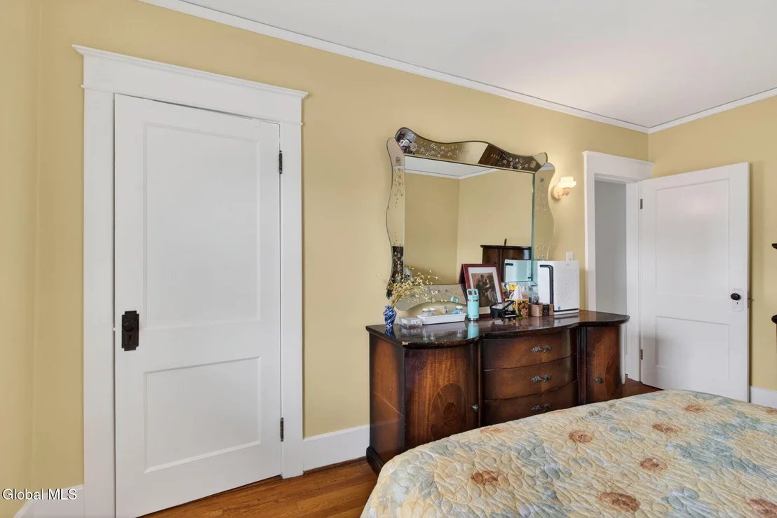 Photo of 446 Yates Street