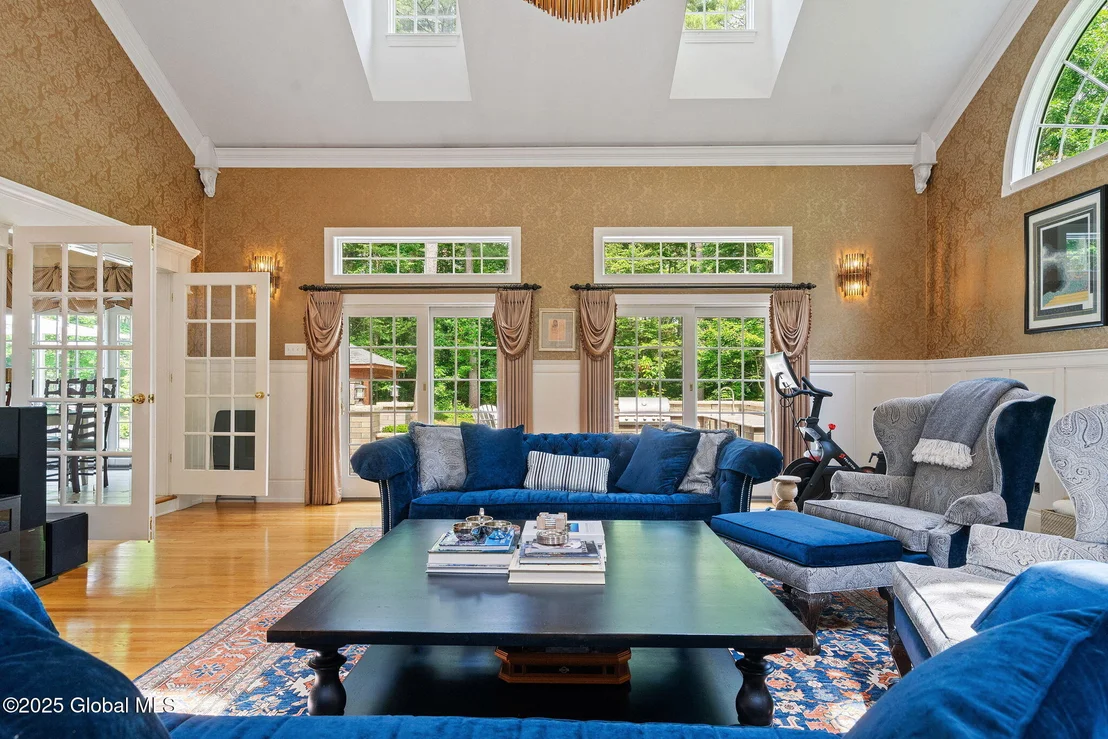 Photo of 428 Ridgehill Road