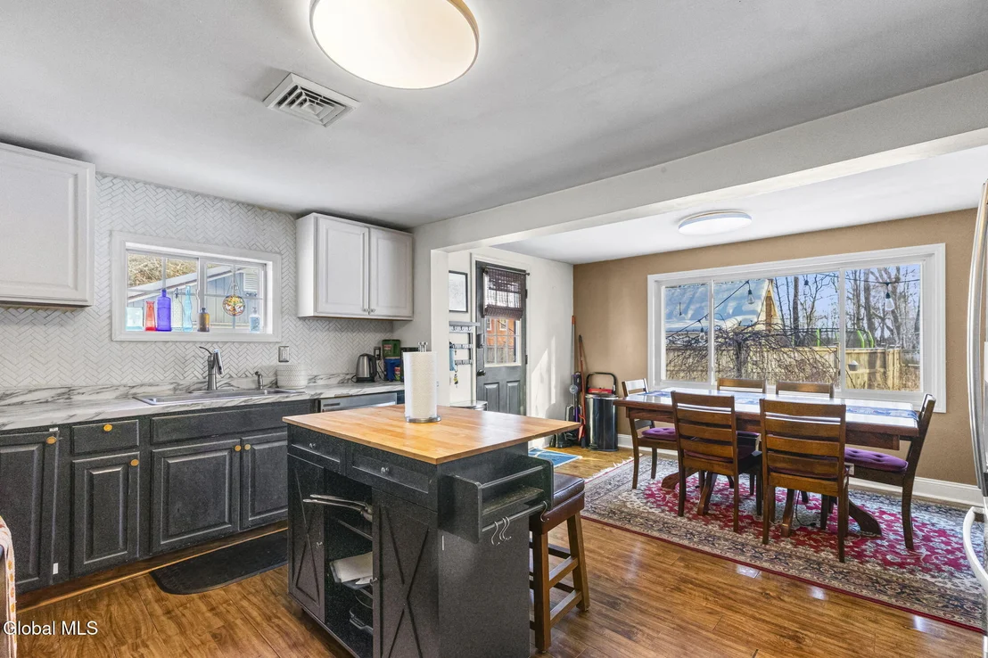 Photo of 4 Valleyview Avenue