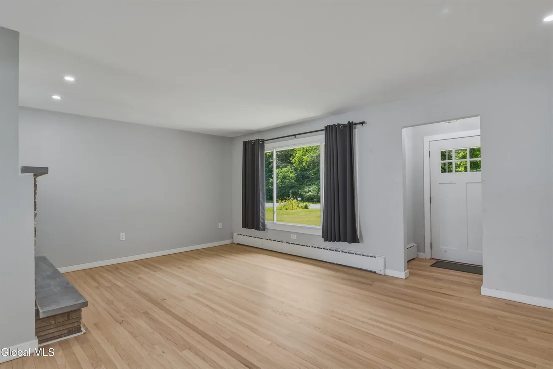 Photo of 10 Kasper Drive