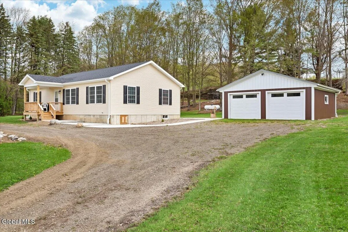 Photo of 2120 County Highway 31