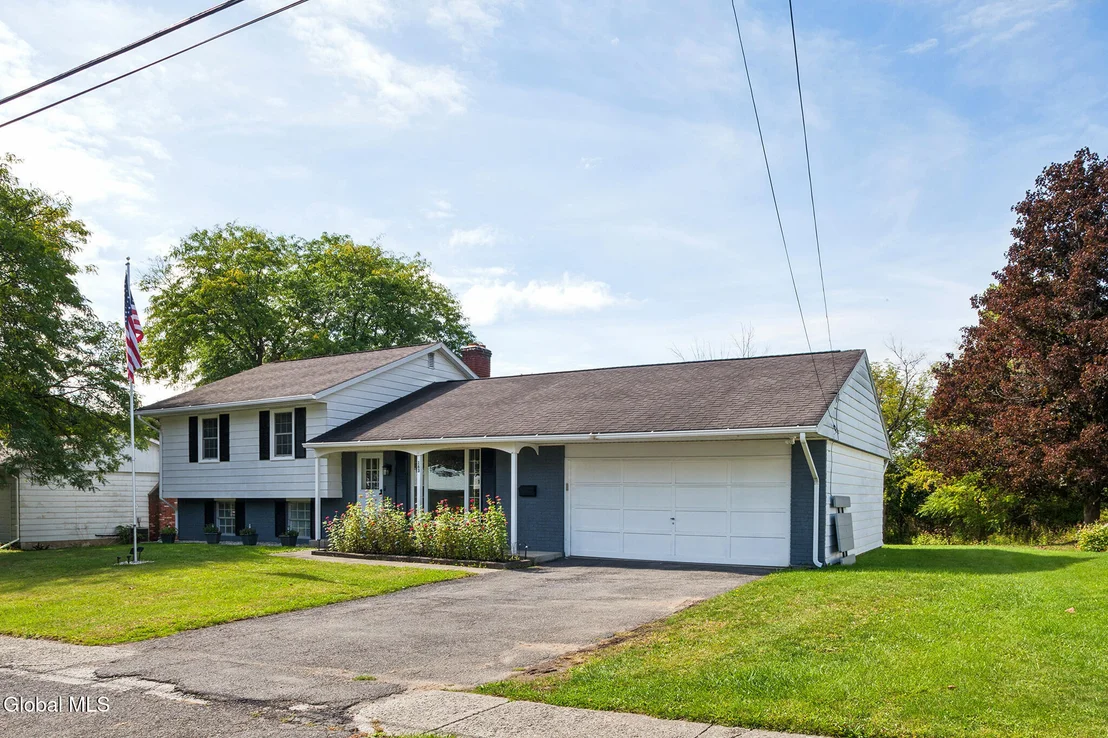 Photo of 163 Campus Drive