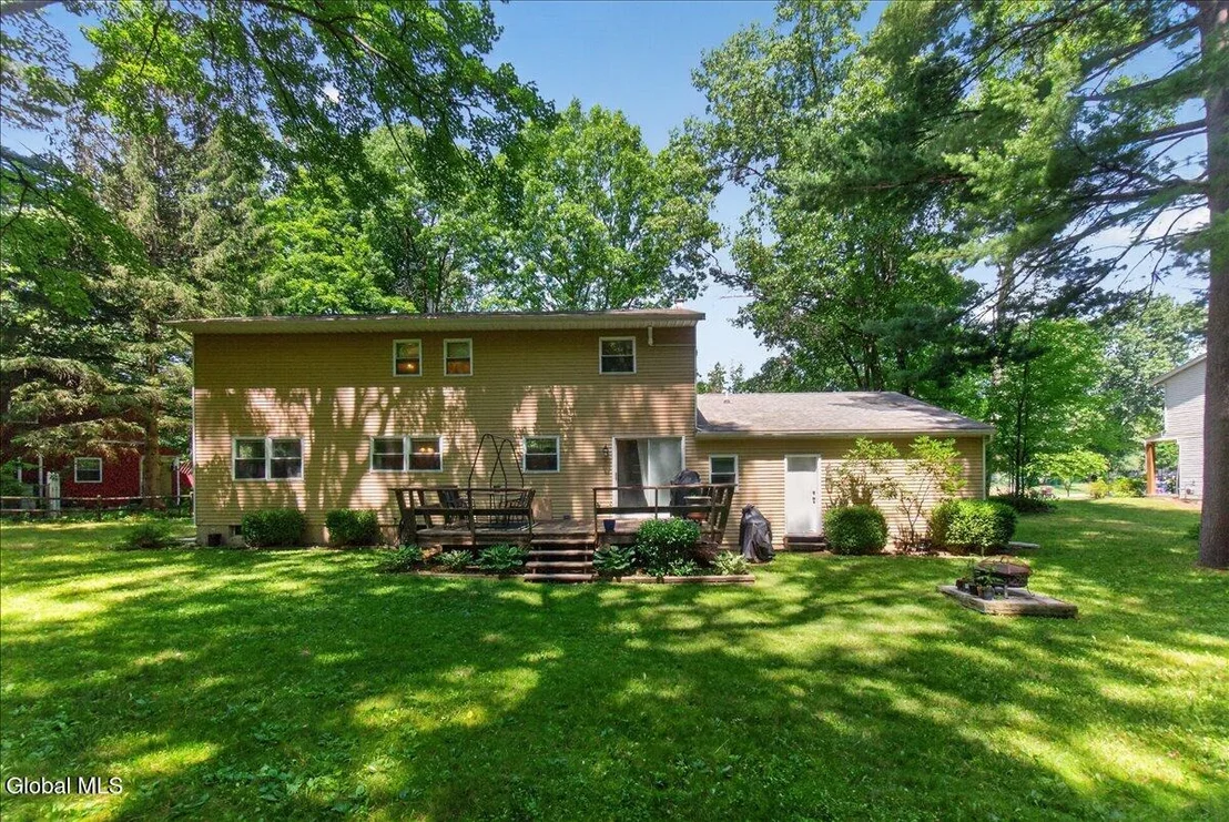 Photo of 8 Cypress Pt