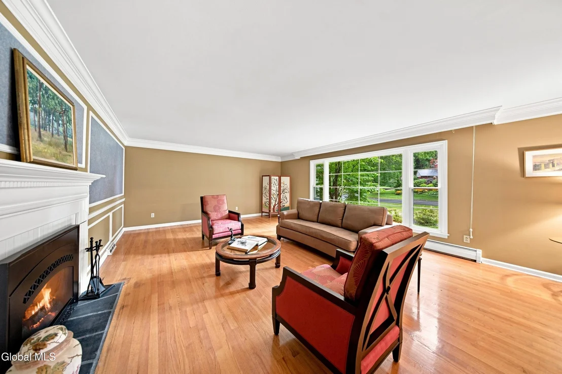 Photo of 7 Macaffer Drive