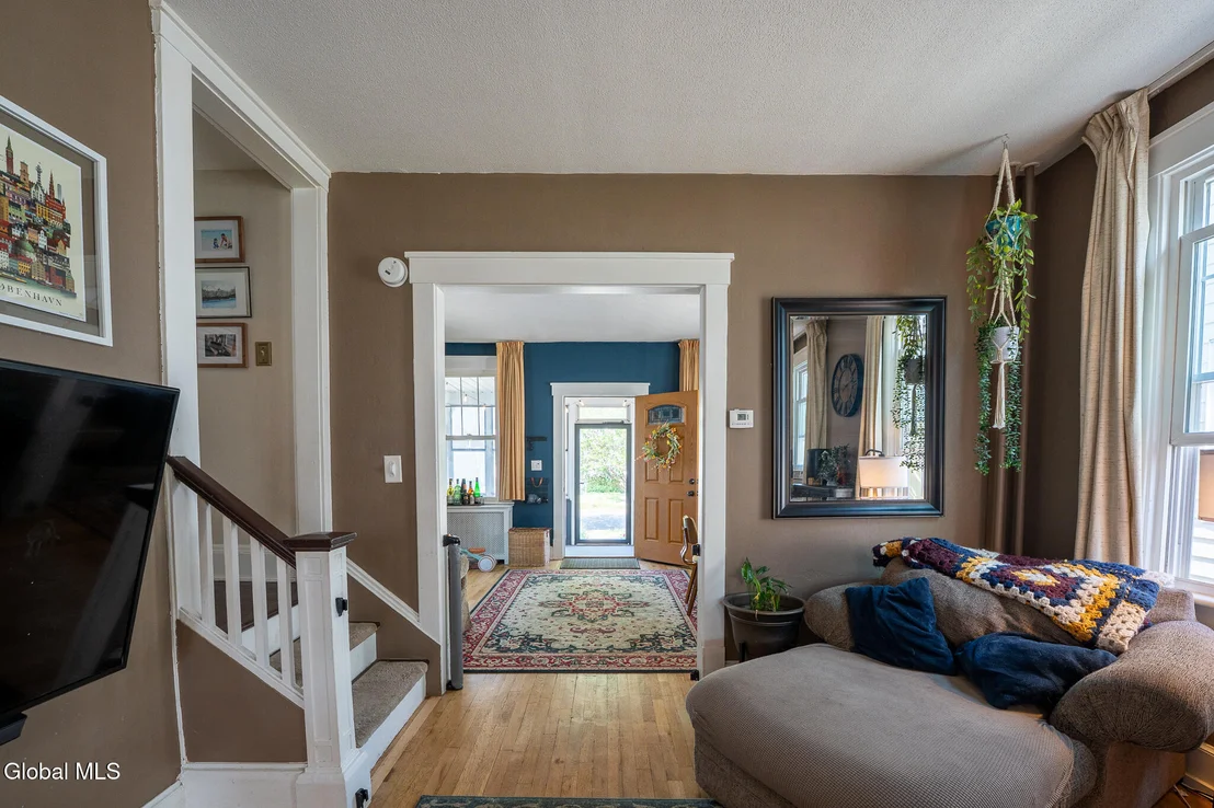 Photo of 20 Forest Avenue