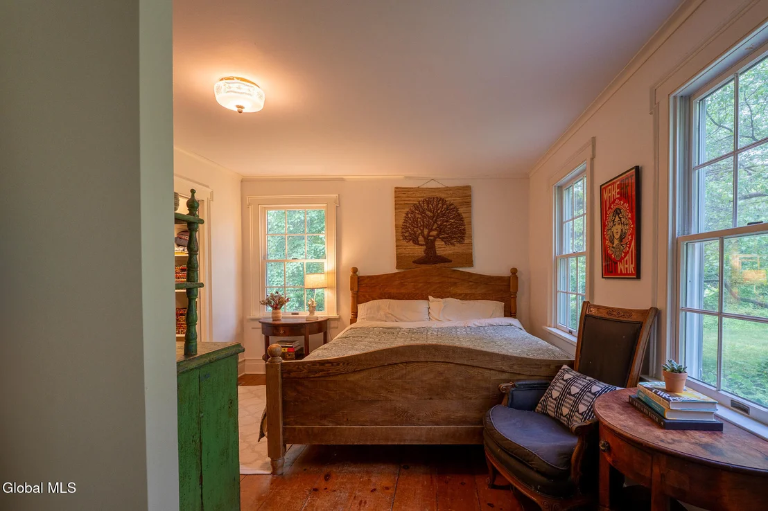 Photo of 1712 Crescent Road