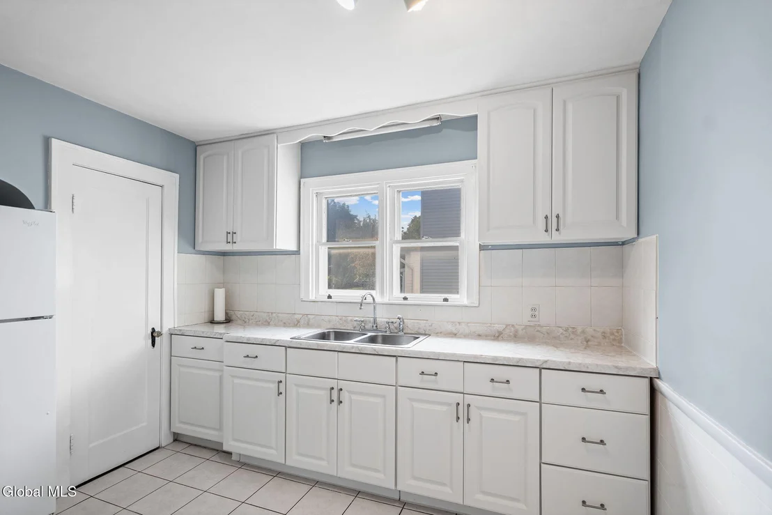 Photo of 1229 Paul Avenue