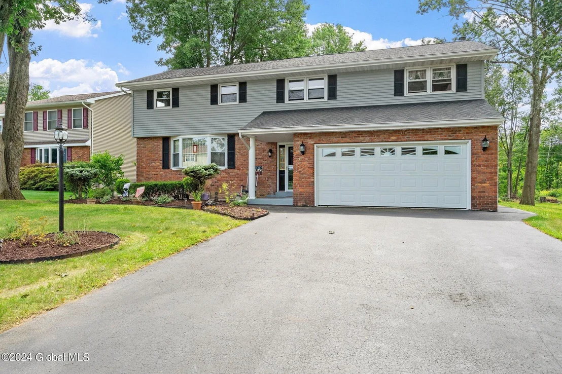 Photo of 136 Fabian Drive