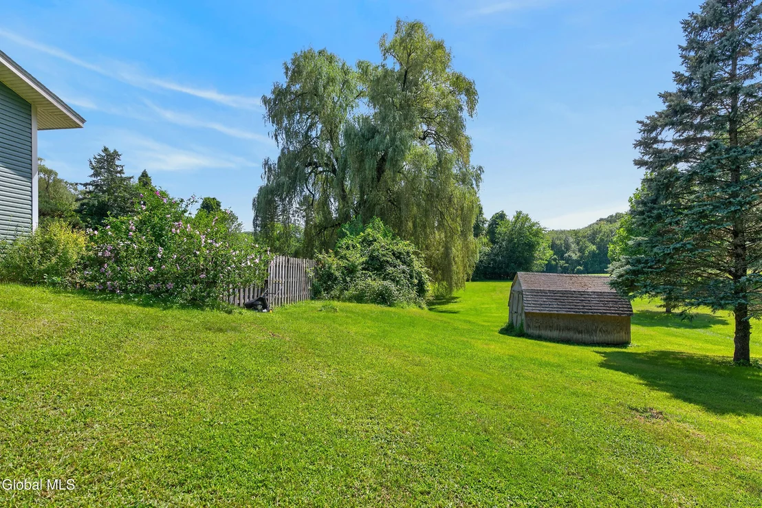 Photo of 137 Mammoth Spring Road