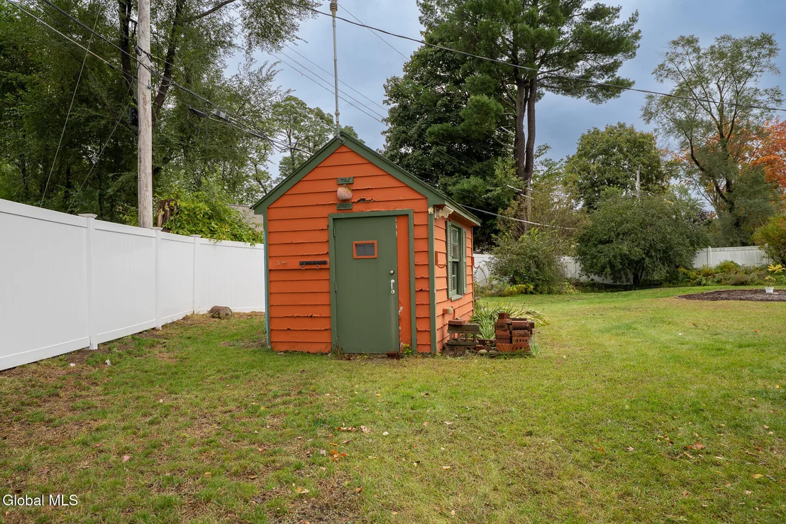 Photo of 1026 Wayne Road