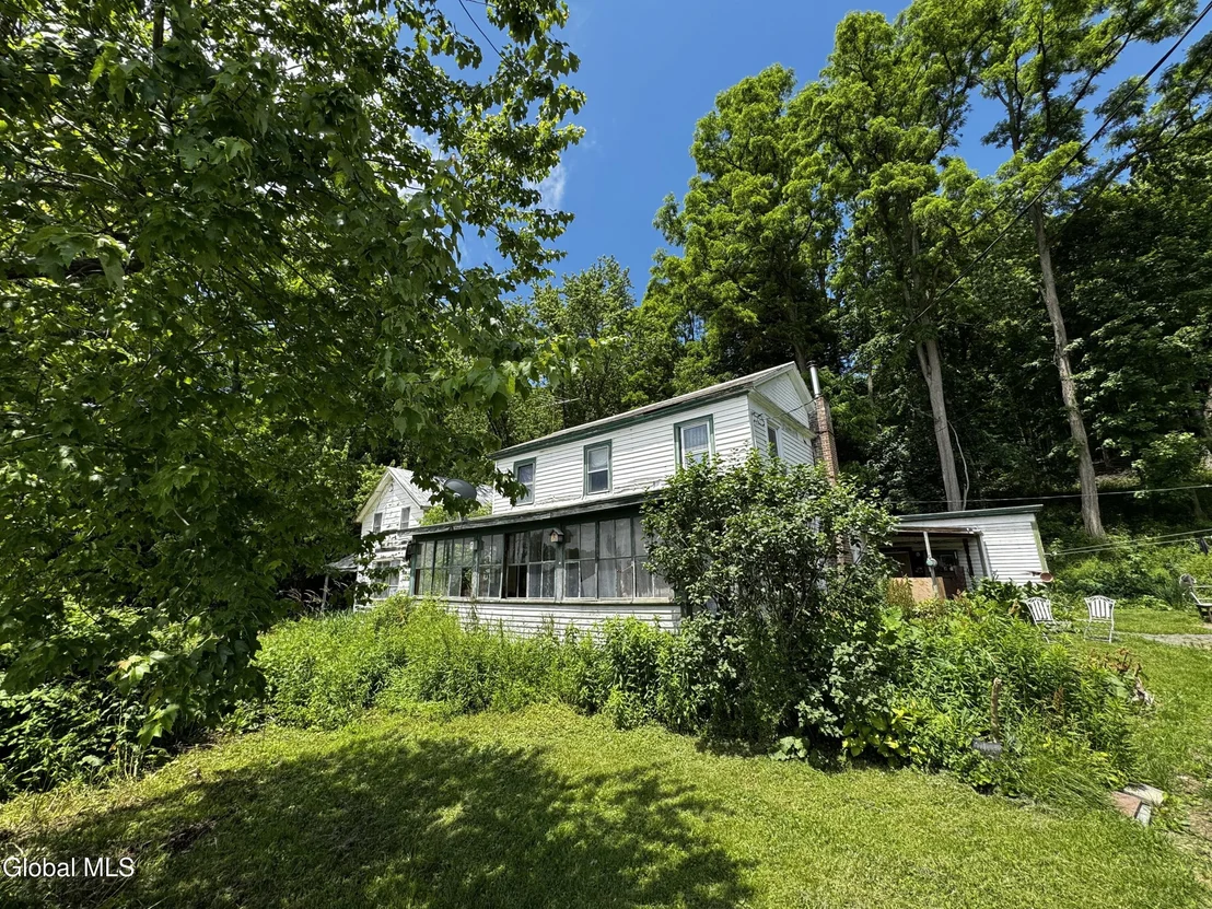 Photo of 21 River Road