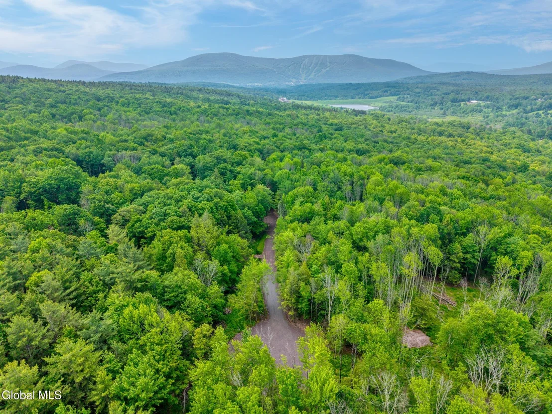 Photo of Unit LOT8 at 8 Boulder Brook Road