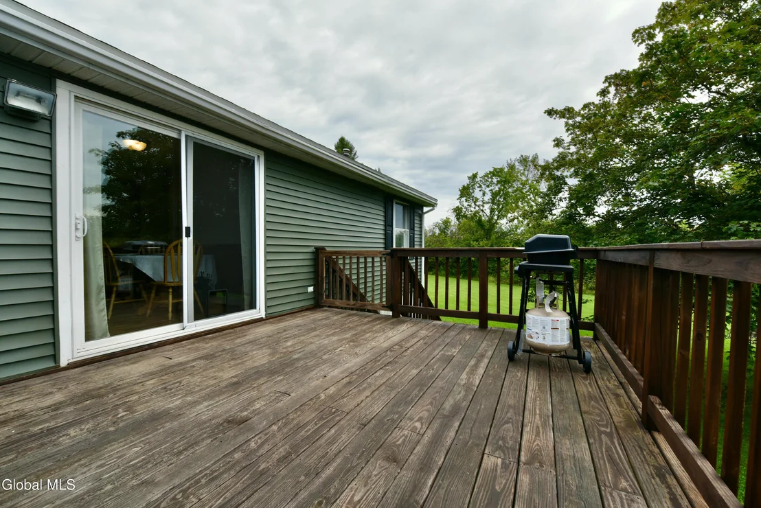 Photo of 455 Middle Road